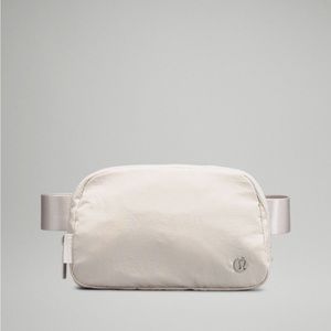 NWT Lululemon White Opal Everywhere Belt Bag